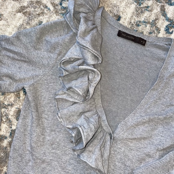 Women’s Gray cardigan with ruffle collar - Picture 3 of 3